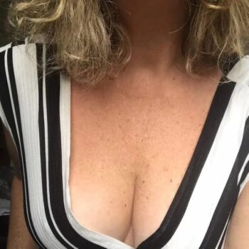 Femme décidée de 49 ans Saint-Brieuc veut une aventure directe